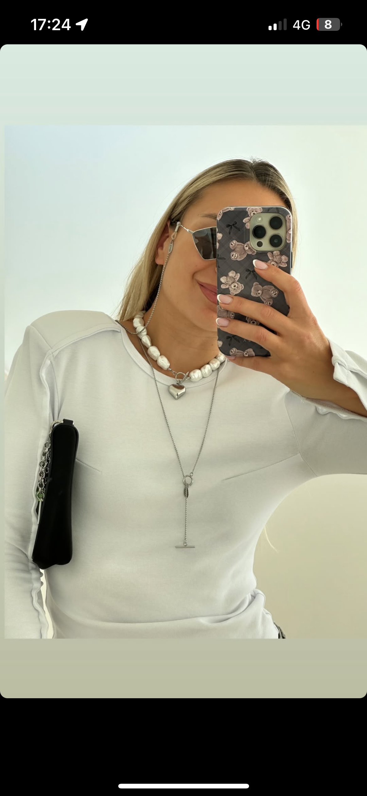 Palaidinė su petukais atvira nugara Balta