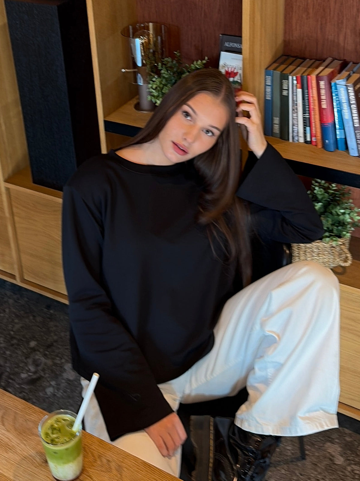 Marškinėliai Long sleeve Juoda