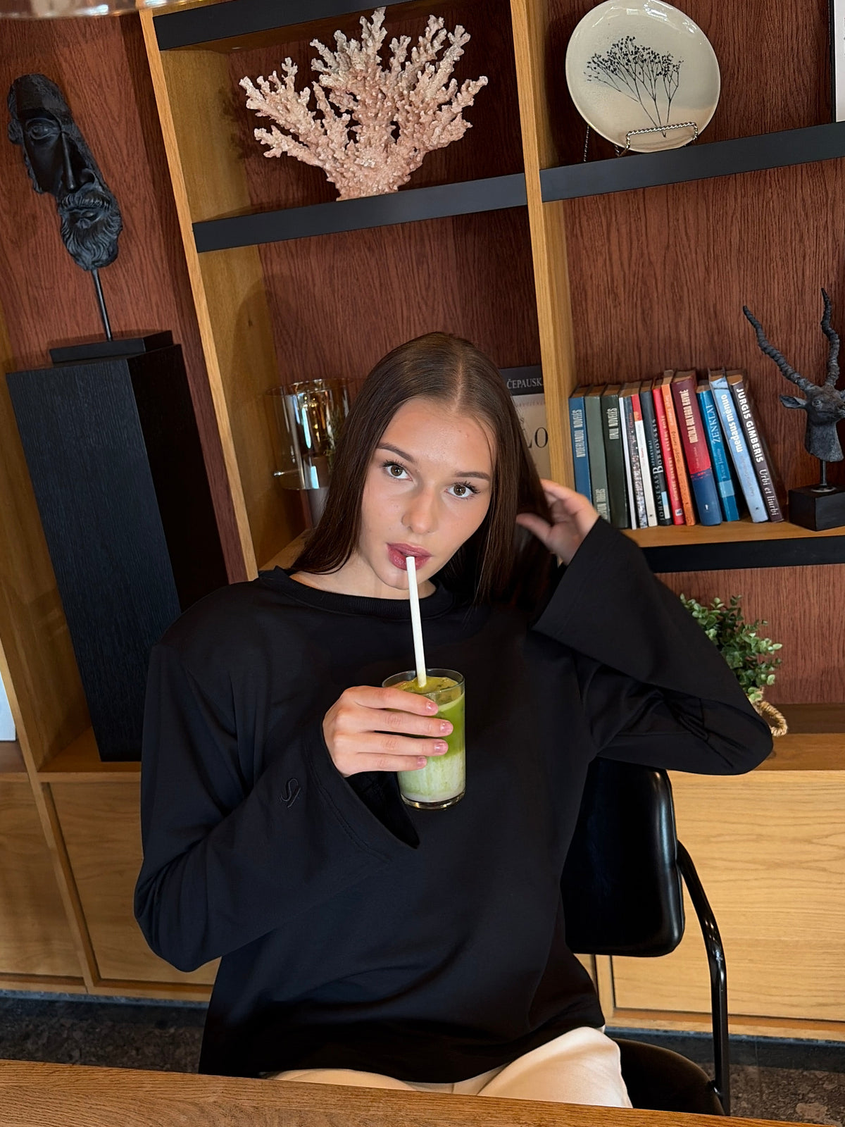 Marškinėliai Long sleeve Juoda