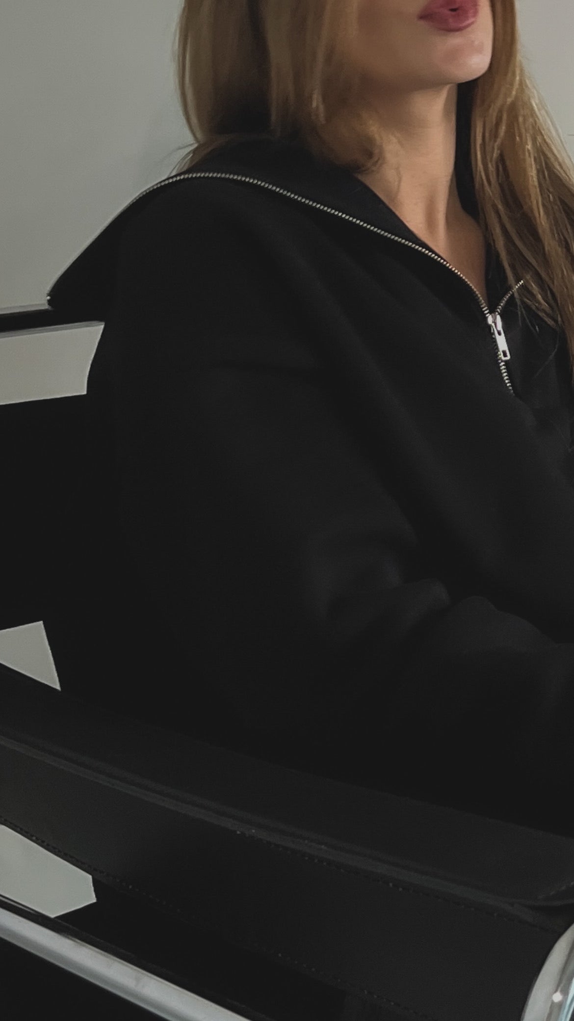 Minimalistinis oversize džemperis