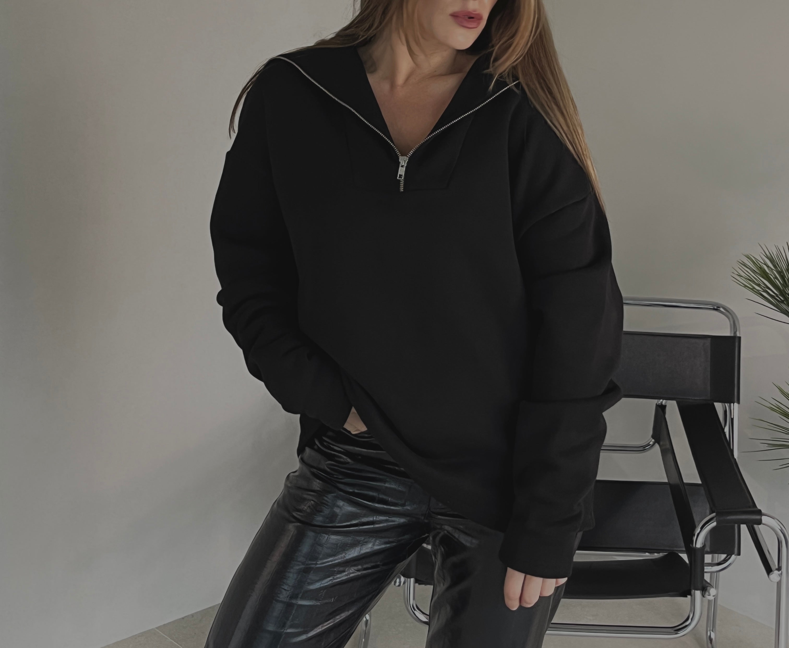 Minimalistinis oversize džemperis