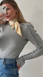 Palaidinė su petukais atvira nugara Pilka